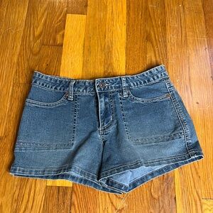 TILT stretch Jean shorts size 3 used in good condition